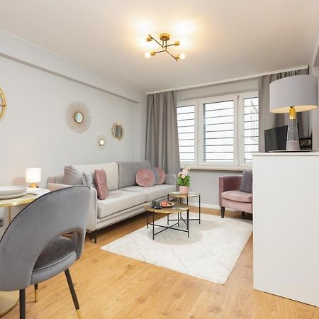 City Center Apartment Near The Vistula By Noclegi Renters วอร์ซอ ภายนอก รูปภาพ
