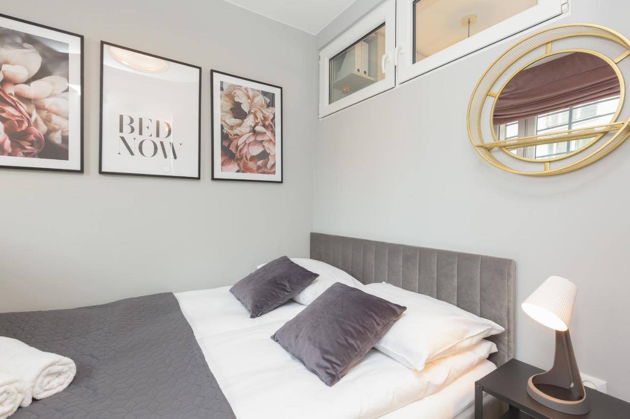 City Center Apartment Near The Vistula By Noclegi Renters วอร์ซอ ภายนอก รูปภาพ