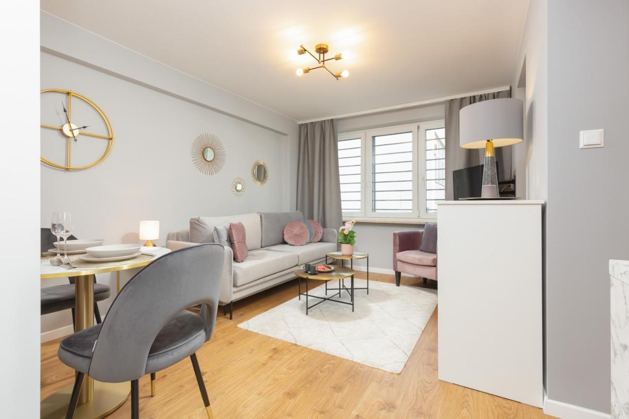 City Center Apartment Near The Vistula By Noclegi Renters วอร์ซอ ภายนอก รูปภาพ
